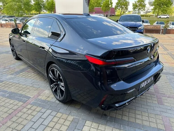 BMW 7 серия 2022 — миниатюра 3