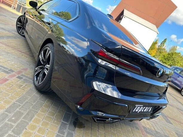 BMW 7 серия 2022 — миниатюра 4