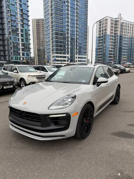 Porsche Macan 2022 — миниатюра 4