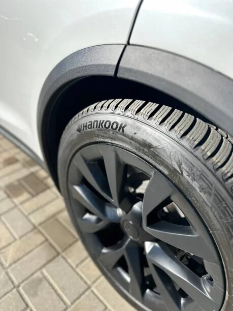 Tesla Model X 2022 — миниатюра 3