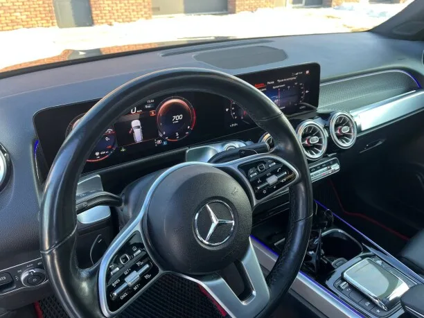 Mercedes-Benz GLB-Class 2022 — миниатюра 3