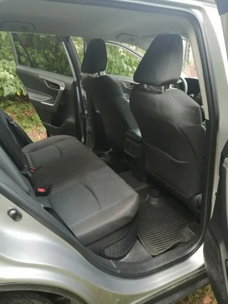 Toyota RAV4 2022 — миниатюра 5