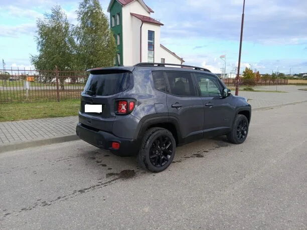Jeep Renegade 2023 — миниатюра 2