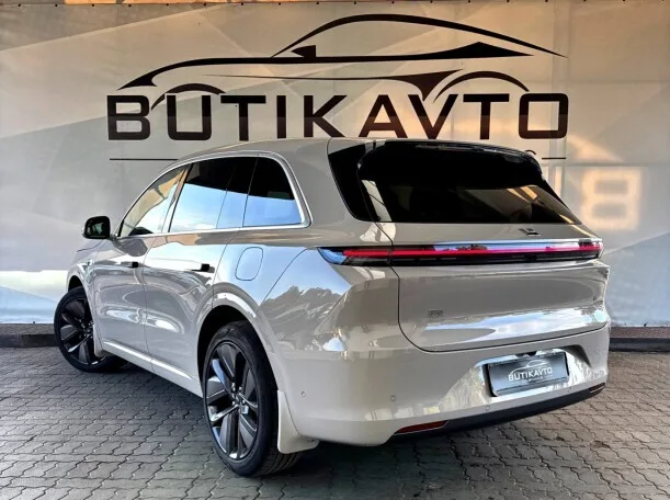 Li Auto L6 2024 — миниатюра 2