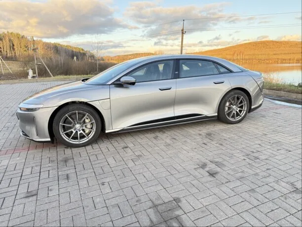 Lucid Air 2022 — миниатюра 4