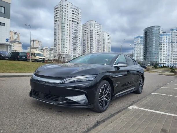 BYD Han 2025 — фото 1, купить с доставкой в Москву