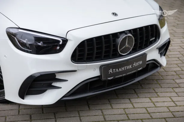 Mercedes-Benz E-Класс AMG 2022 — миниатюра 4