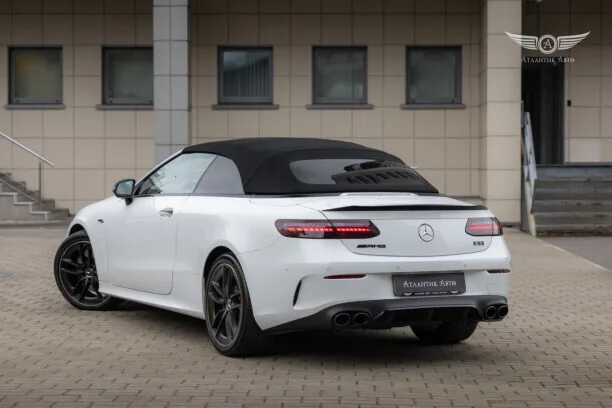 Mercedes-Benz E-Класс AMG 2022 — миниатюра 5