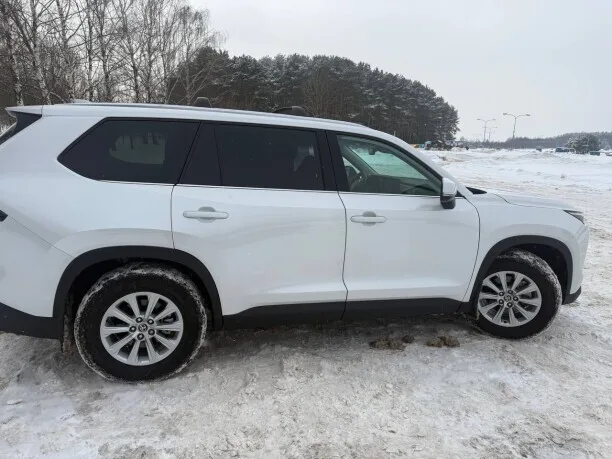 Toyota Grand Highlander 2024 — миниатюра 4