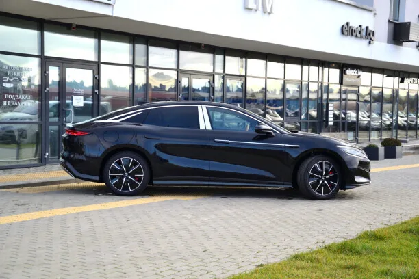 BYD Han L 2025 — миниатюра 5