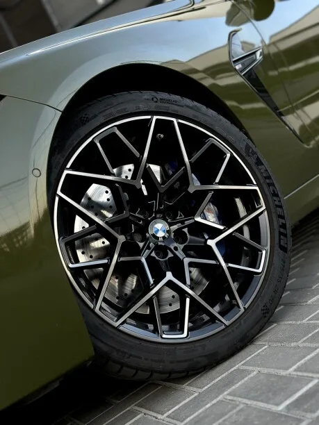 BMW M8 2022 — миниатюра 2