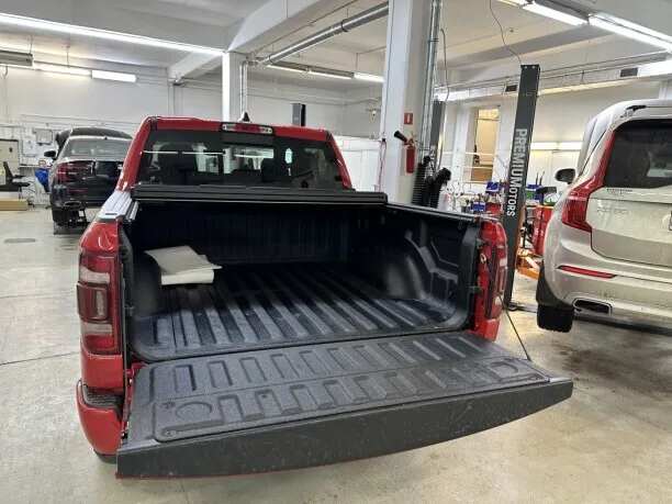 RAM 1500 2022 — миниатюра 3