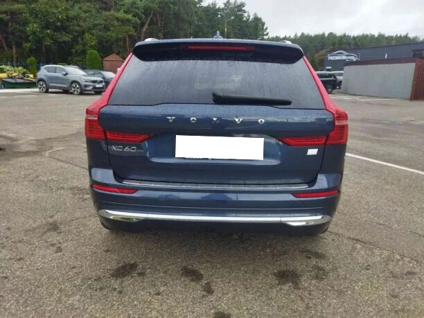 Volvo XC60 2022 — миниатюра 3