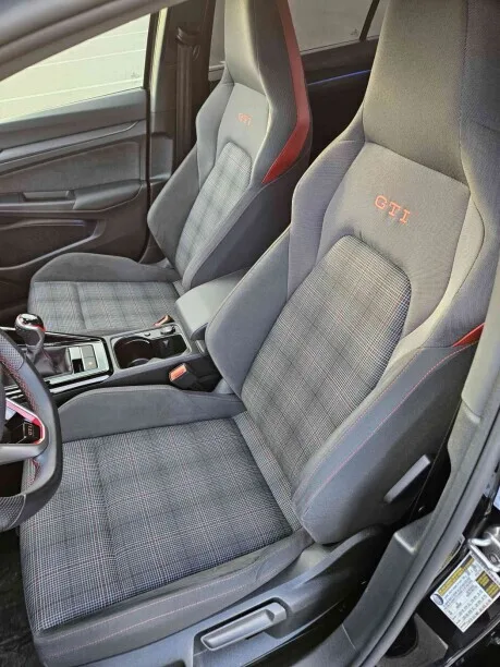 Volkswagen GOLF GTI 2023 — миниатюра 3
