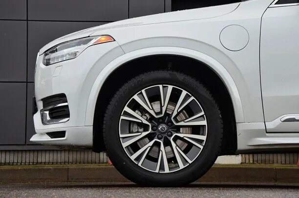 Volvo XC90 2022 — миниатюра 5
