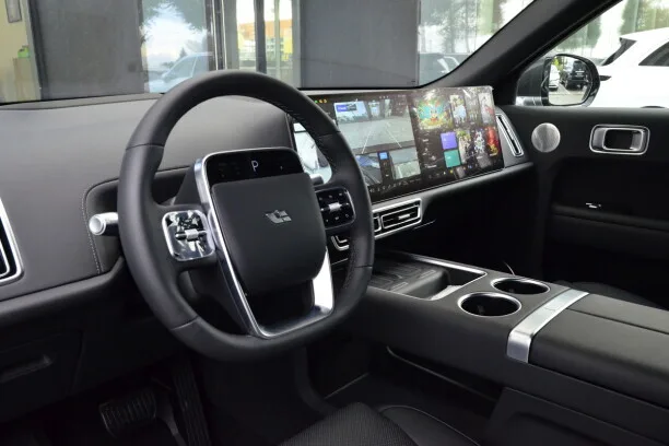 Li Auto L9 2024 — миниатюра 3