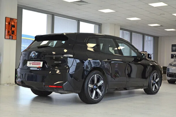 BMW iX 2023 — миниатюра 4