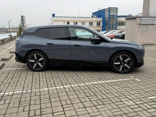 BMW iX 2022 — миниатюра 4