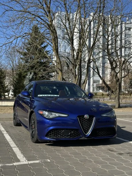 Alfa Romeo Giulia 2022 — миниатюра 2