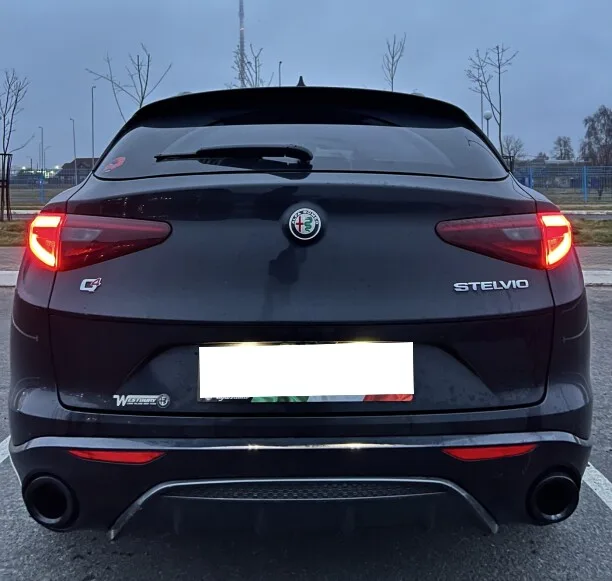 Alfa Romeo Stelvio 2022 — миниатюра 3