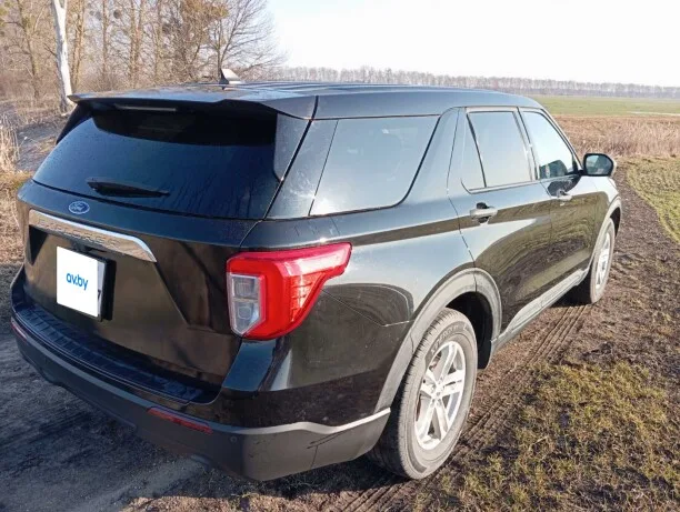 Ford Explorer 2022 — миниатюра 2