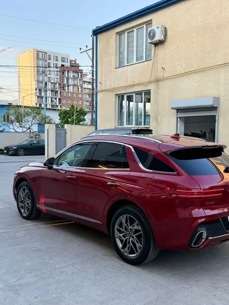 Genesis GV70 2023 — миниатюра 2