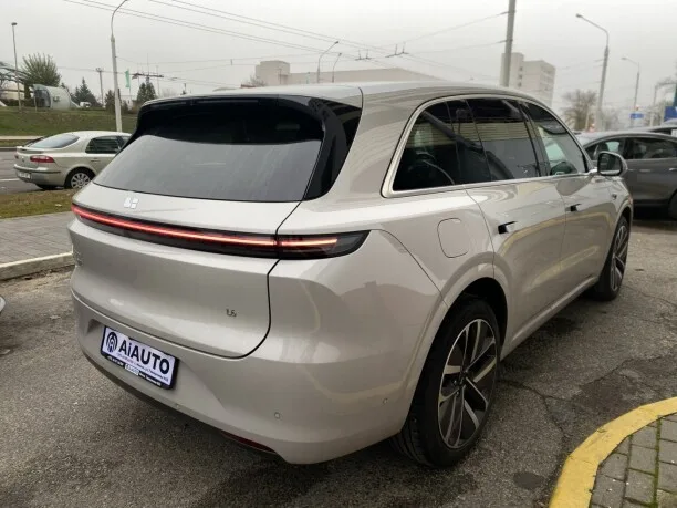 Li Auto L6 2024 — миниатюра 2