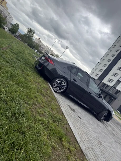 BMW 5 Series 2024 — миниатюра 3