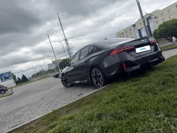 BMW 5 Series 2024 — миниатюра 4