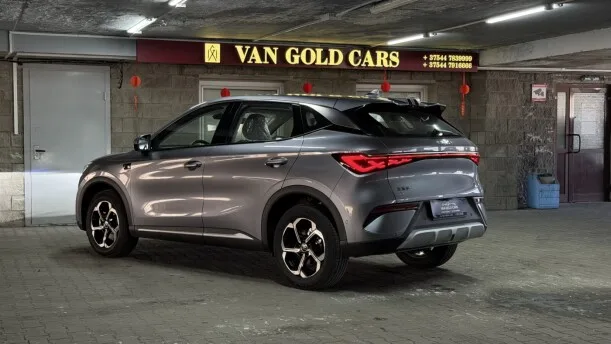BYD Song PLUS EV 2025 — миниатюра 2