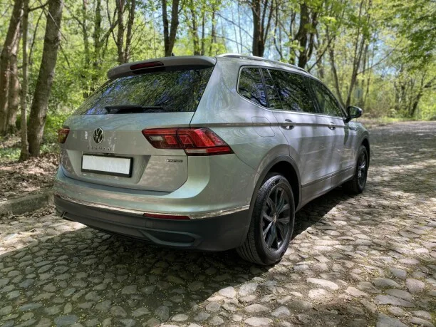Volkswagen Tiguan Allspace 2024 — миниатюра 2
