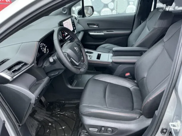 Toyota Sienna 2024 — миниатюра 2