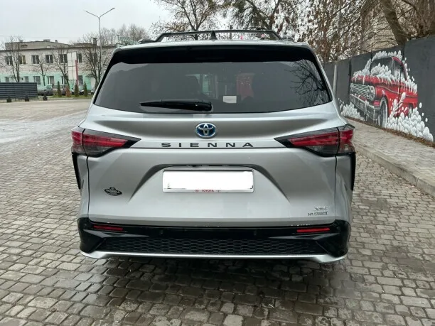 Toyota Sienna 2024 — миниатюра 4