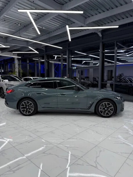 BMW i4 2025 — миниатюра 2