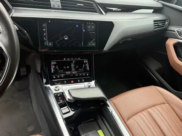 Audi e-tron 2022 — миниатюра 5