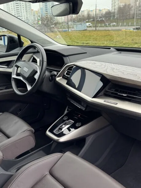 Audi Q5 e-tron 2022 — миниатюра 4