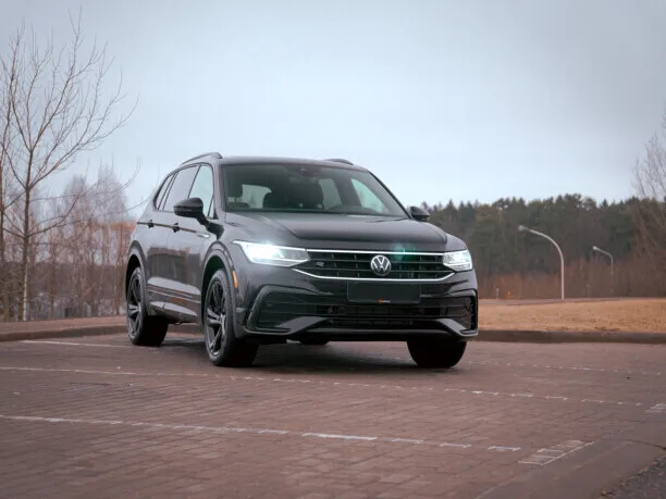 Volkswagen Tiguan 2023 — миниатюра 2