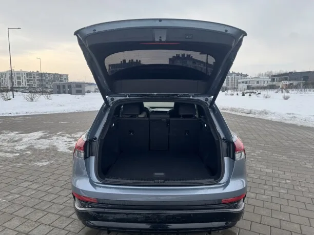Audi Q4 e-tron 2024 — миниатюра 2