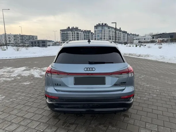 Audi Q4 e-tron 2024 — миниатюра 4