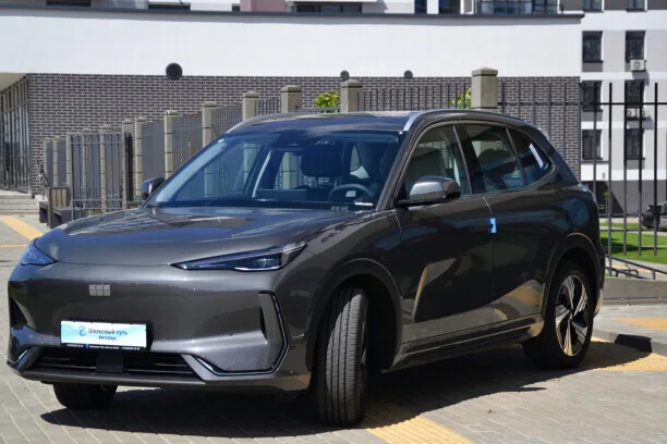 Geely Galaxy E5 2025 — миниатюра 4