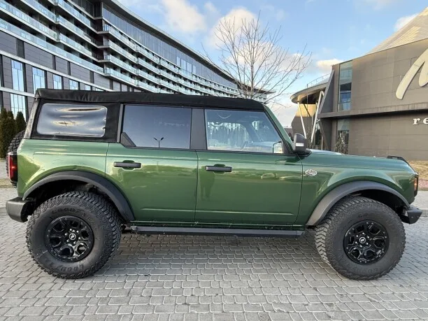 Ford Bronco 2023 — миниатюра 2