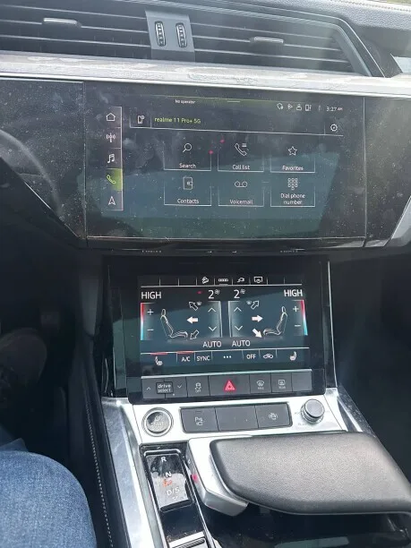 Audi e-tron 2023 — миниатюра 2