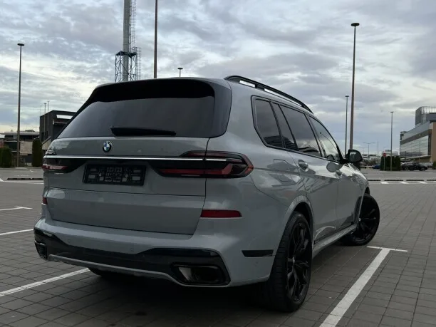 BMW X7 2022 — миниатюра 2
