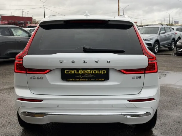 Volvo XC60 2025 — миниатюра 4