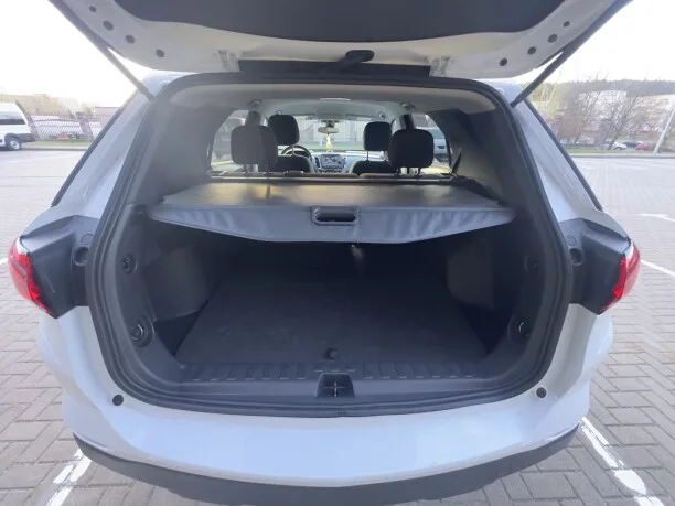 Chevrolet Equinox 2023 — миниатюра 3
