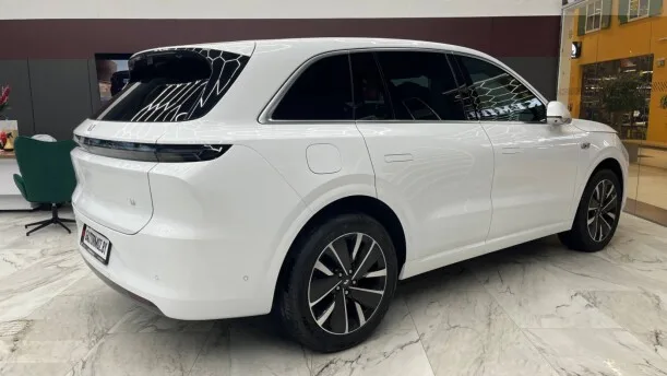 Li Auto L6 2025 — миниатюра 2