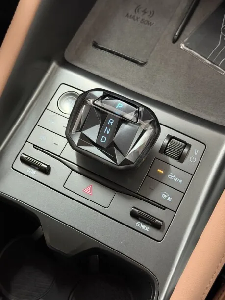 BYD Song L 2025 — миниатюра 2