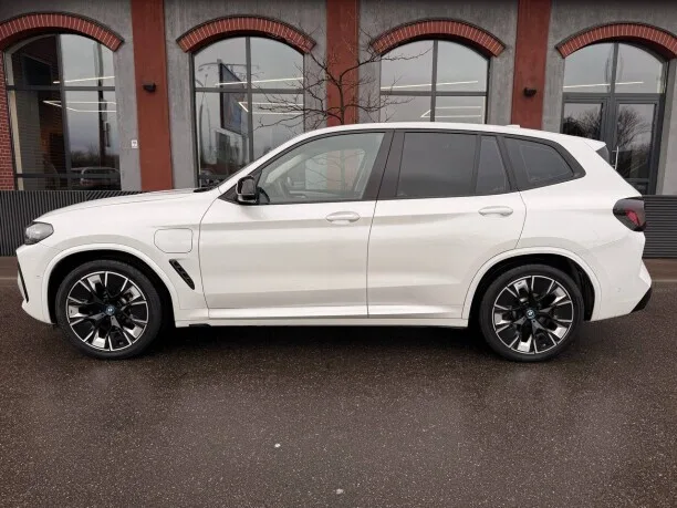 BMW iX3 2022 — миниатюра 5