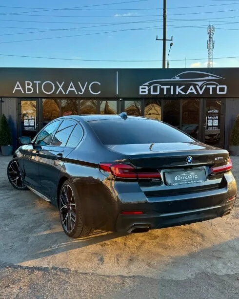 BMW 5 Series 2022 — миниатюра 4