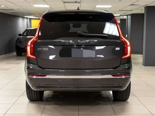 Volvo XC90 2024 — миниатюра 4